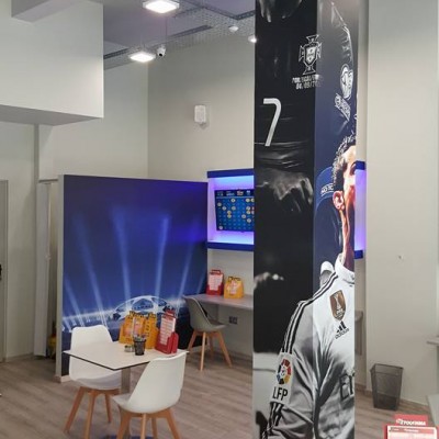 Αυτοκόλλητο τοίχου - Προπό